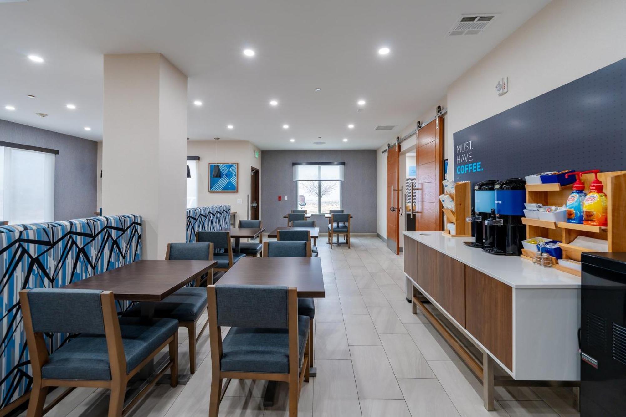 Holiday Inn Express & Suites Frazier Park By Ihg Lebec Exterior photo
